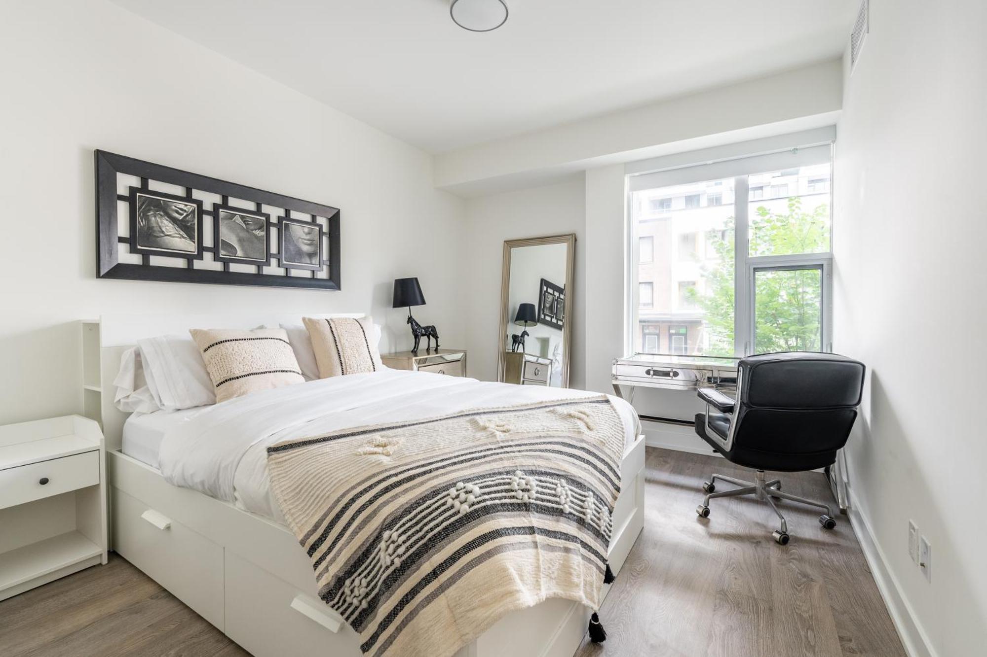 Spacious Corner Apartment Downtown Toronto Exterior foto